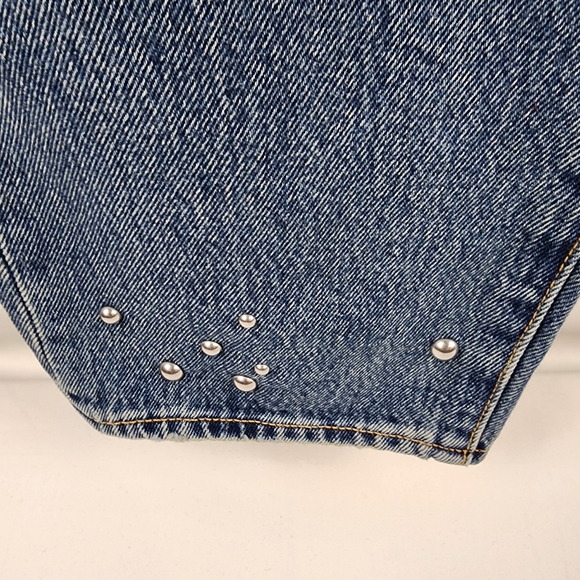 Levis 501 Womens Distressed Button Fly Slim Leg High Rise Stud Accents 32x30 NWT - Picture 11 of 16